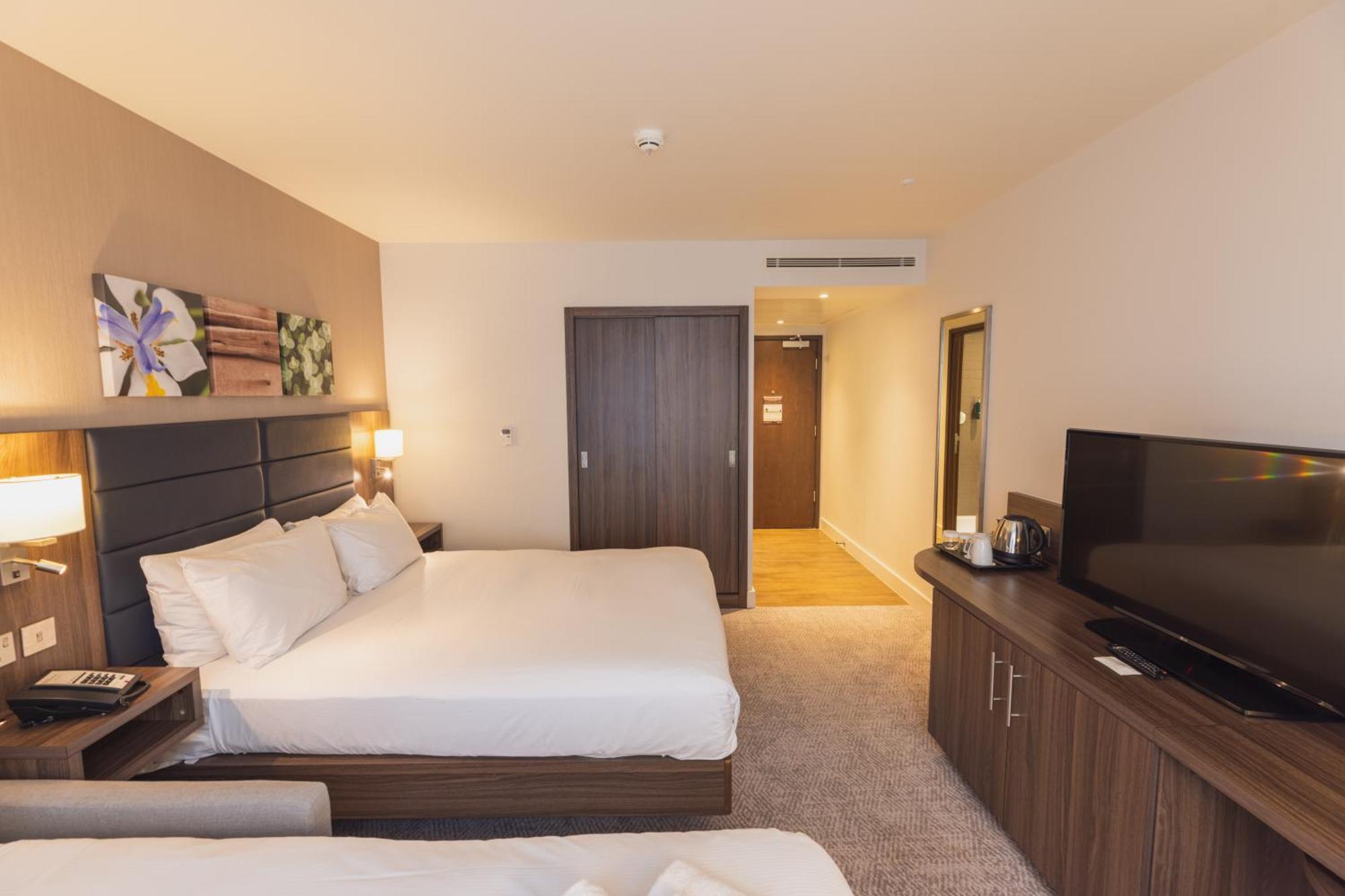 ביקנהיל Hilton Garden Inn Birmingham Airport Uk מראה חיצוני תמונה