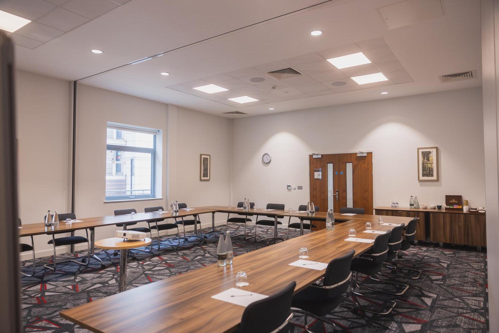 ביקנהיל Hilton Garden Inn Birmingham Airport Uk מראה חיצוני תמונה