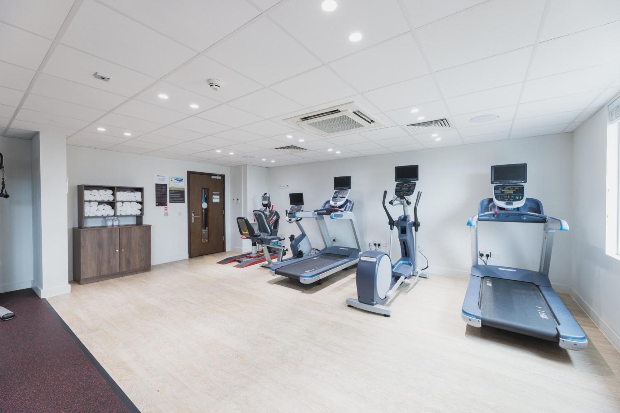 ביקנהיל Hilton Garden Inn Birmingham Airport Uk מראה חיצוני תמונה