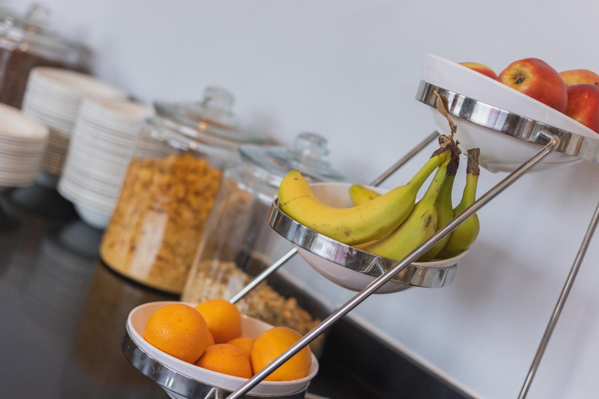 ביקנהיל Hilton Garden Inn Birmingham Airport Uk מראה חיצוני תמונה